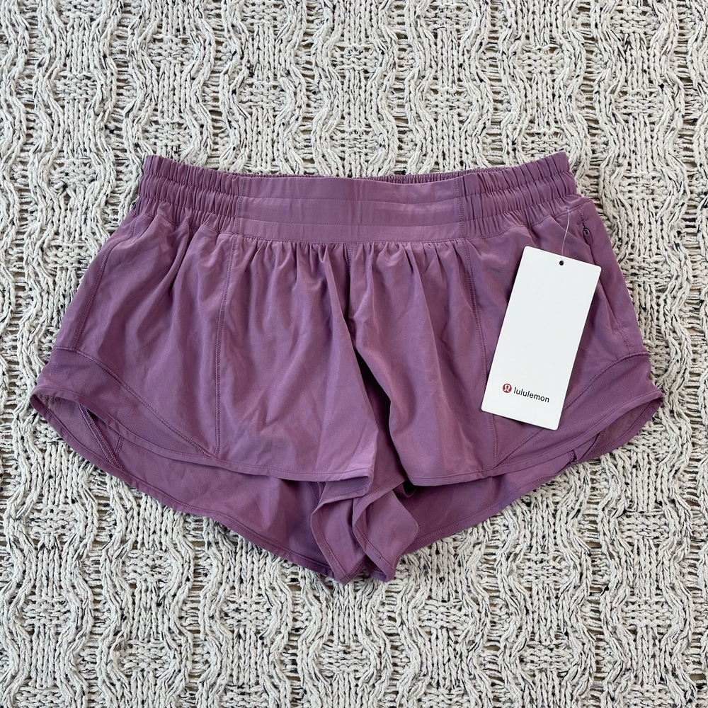Lululemon Hotty Hot LR Short 2.5" *Lined Shorts Womens 8 Mauve Recycled NWT